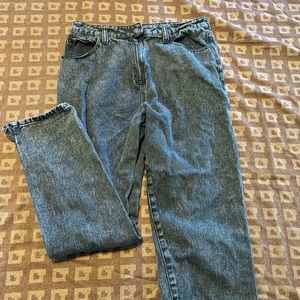 Black boyfriend/mom jeans from forever 21